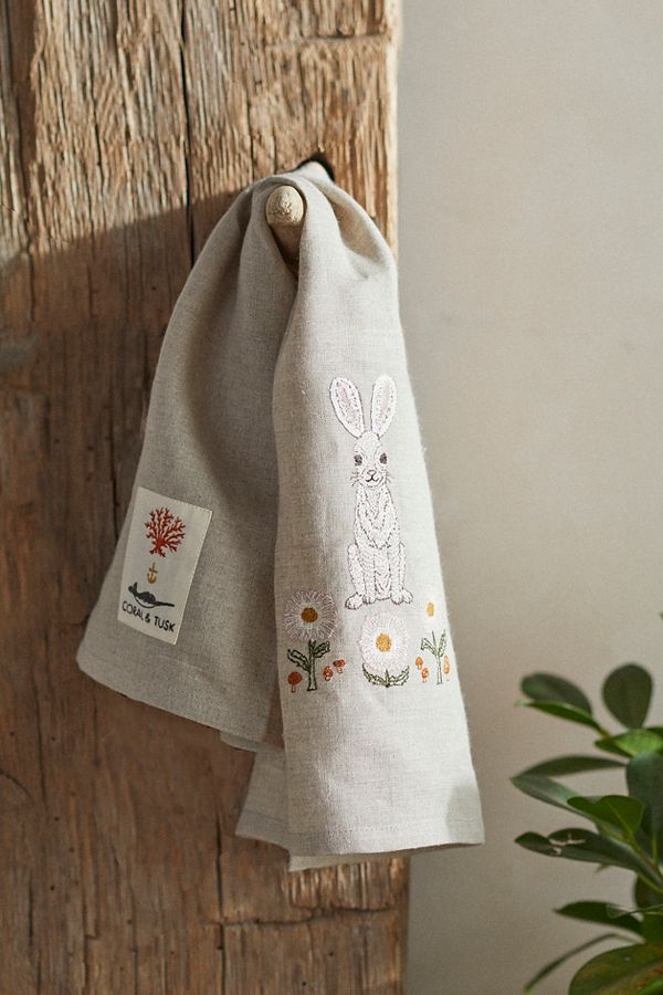 Slide View: 1: Coral & Tusk Bunny in Daises Dish Towel