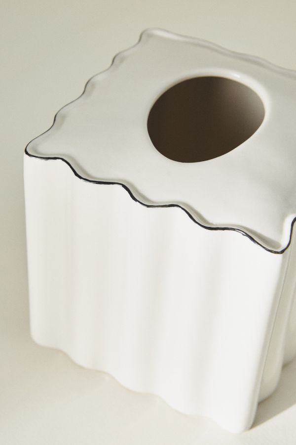 Slide View: 2: Le Marais Tissue Box