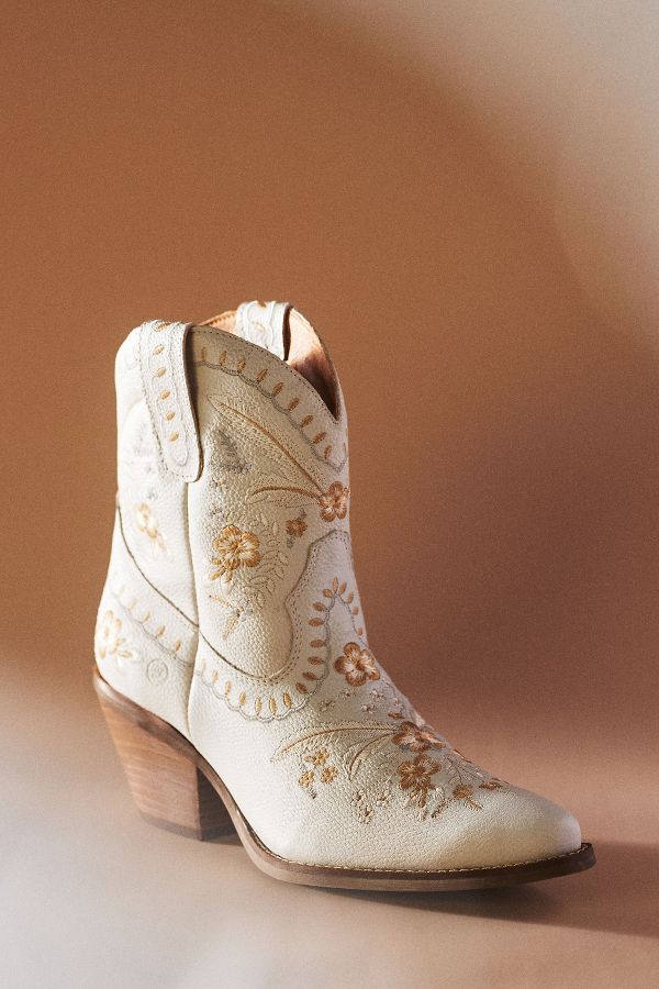 Slide View: 2: Dingo 1969 Primrose Leather Booties