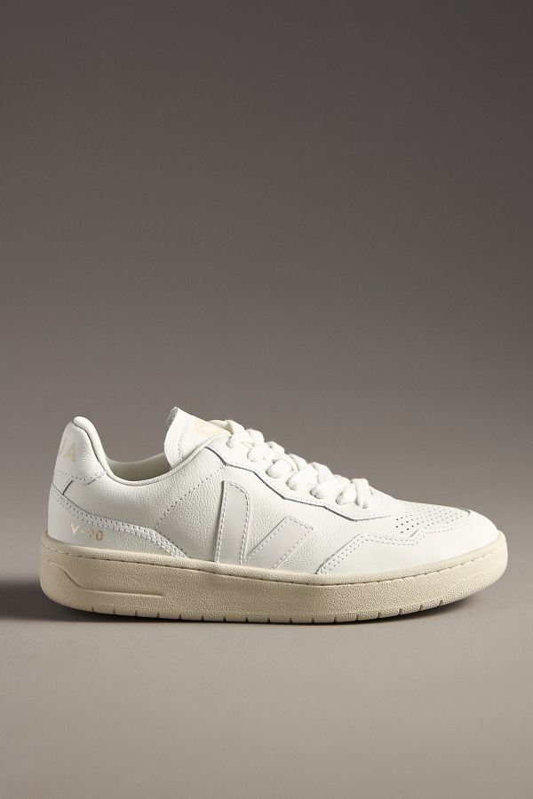 Slide View: 1: Veja V-90 Sneakers