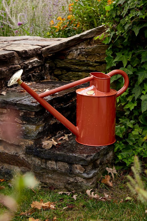 Slide View: 1: Haws Traditional Watering Can, 8.8L