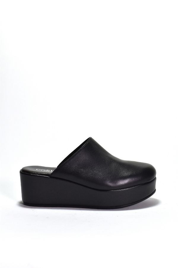 Slide View: 1: Cordani Camryn Flats