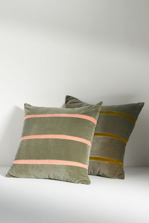 Slide View: 1: Christina Lundsteen Gemma Cushion Cover