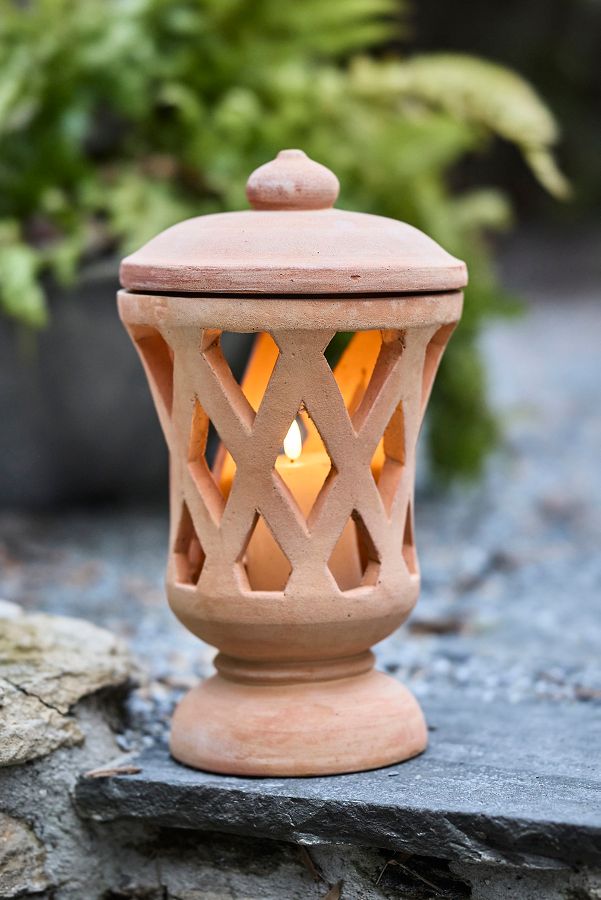 Slide View: 1: Terracotta Pedestal Lantern