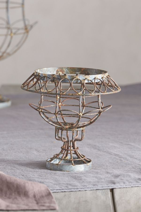 Slide View: 8: Scalloped Wire Urn Planter