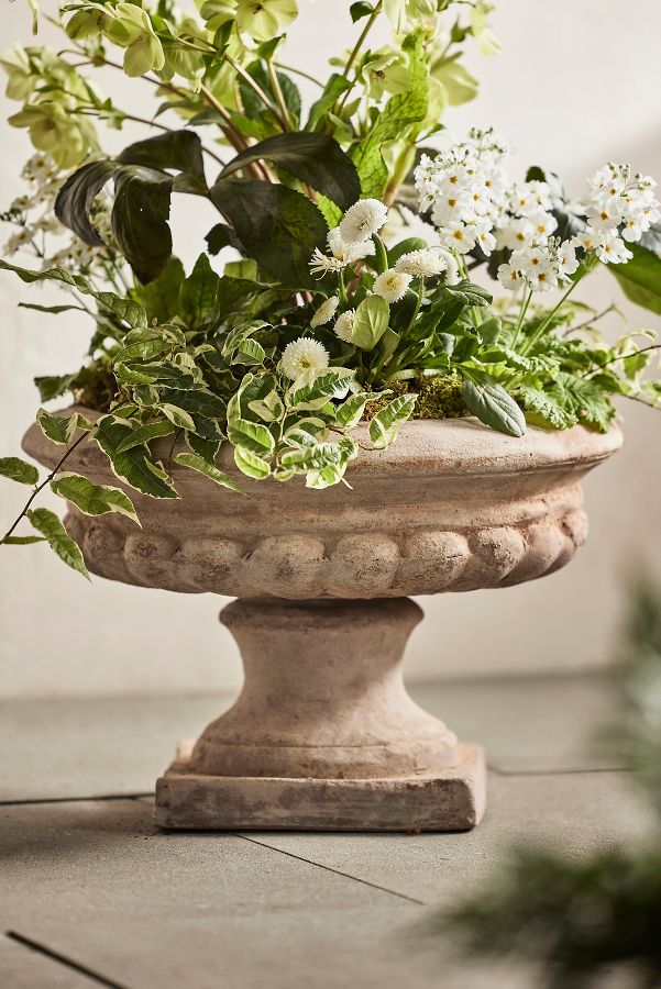 Slide View: 2: Classical Terracotta Urn Planter