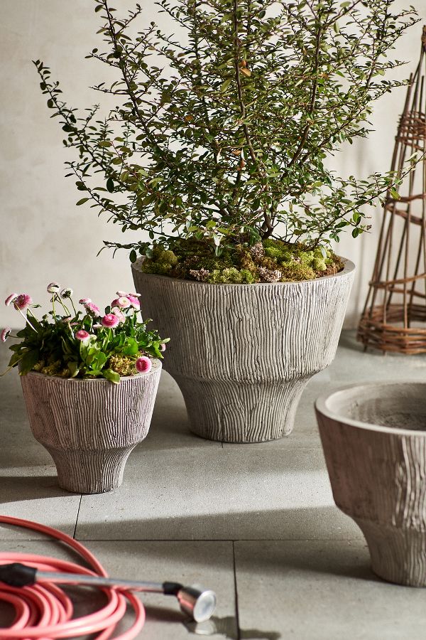 Slide View: 1: Fluted Textured Concrete Planter