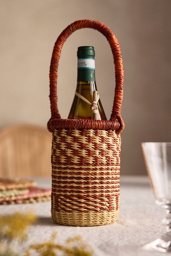 Slide View: 1: Woven Vetiver Grass Wine Bottle Holder