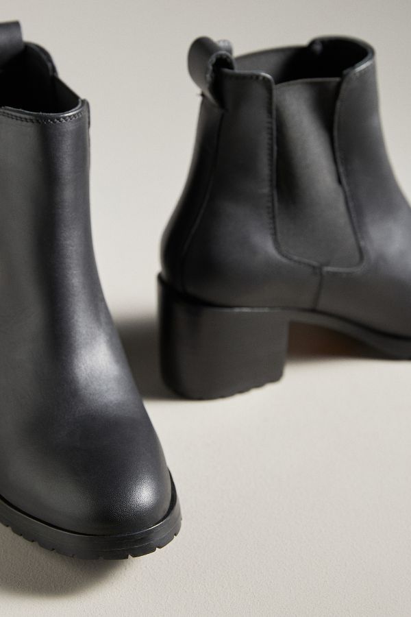 Slide View: 3: Nisolo Ana Go-To Heeled Chelsea Boots