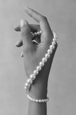 TEMPÊTE Half-Moon Pearl Necklace