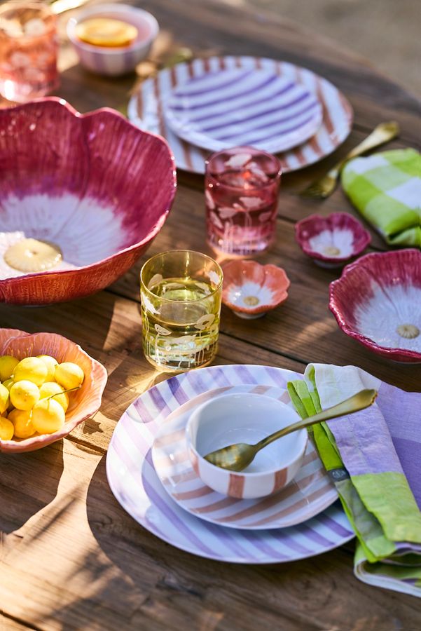 Slide View: 6: Petals Stoneware Bowl, Red