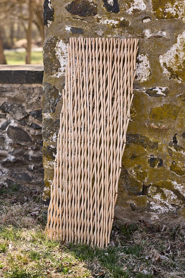 Slide View: 2: Expandable Woven Willow Lattice Fencing