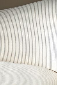 Slide View: 3: Sorrento Stripe Pied-A-Terre Sofa