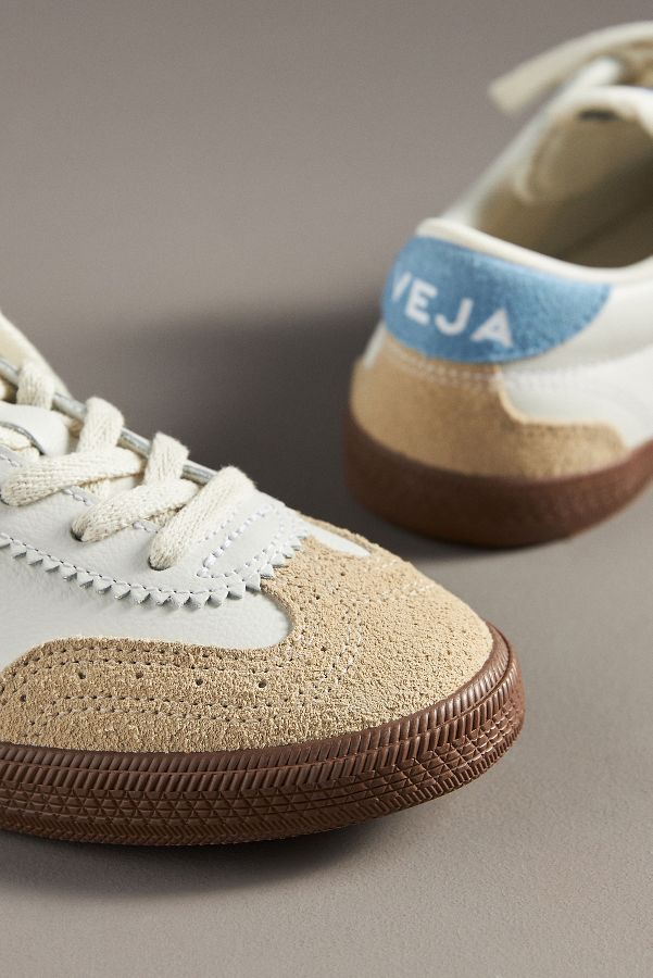 Slide View: 4: Veja Volley O.T. Sneakers