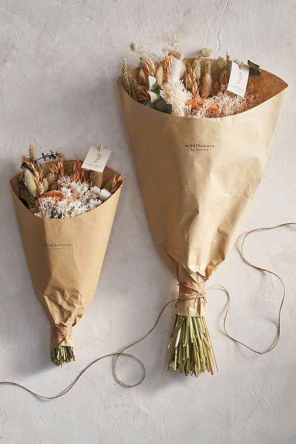 Slide View: 3: Dried Dutch Field Mix Bouquet, Coral