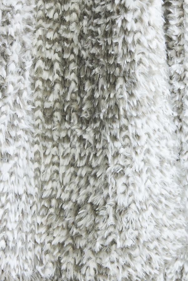 Slide View: 3: Hugger Marled Eyelash Cozy Knit Throw Blanket