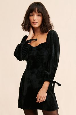 MONTE Marilyn Mini Velvet Dress