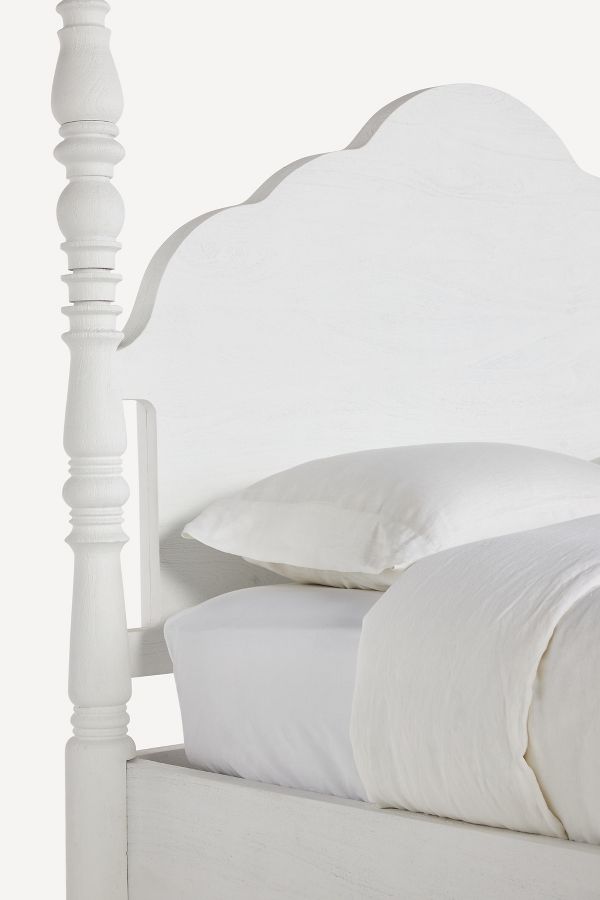 Slide View: 5: Spindle Four-Poster Bed