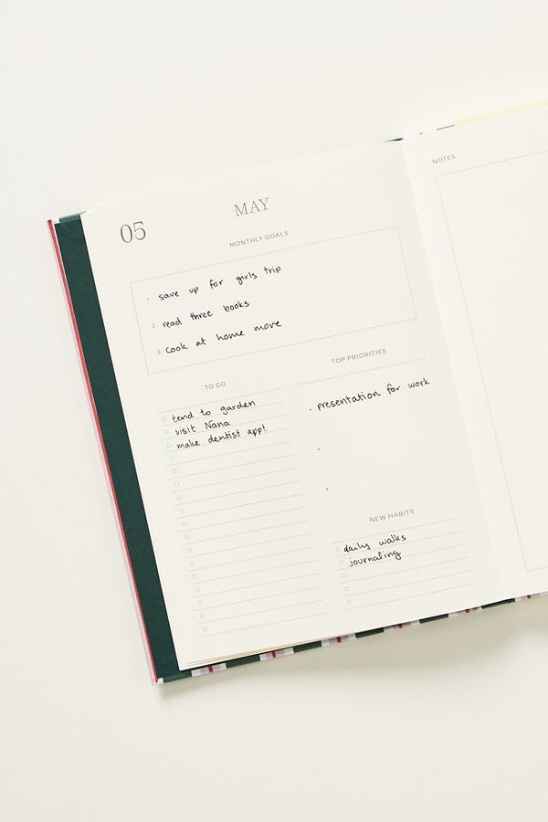 Slide View: 2: Papier Folio 2025 Hardcover Planner