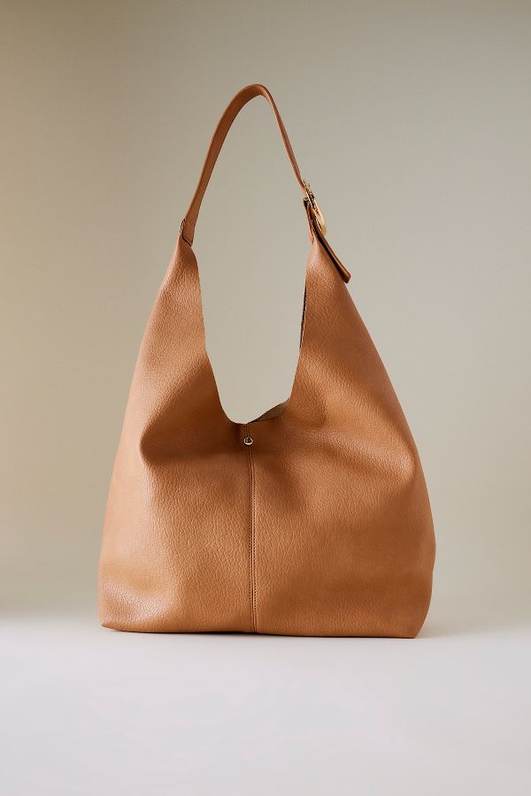 Vista diapositiva: 1: The Love Knot Slouchy Bag: Buckle Edition