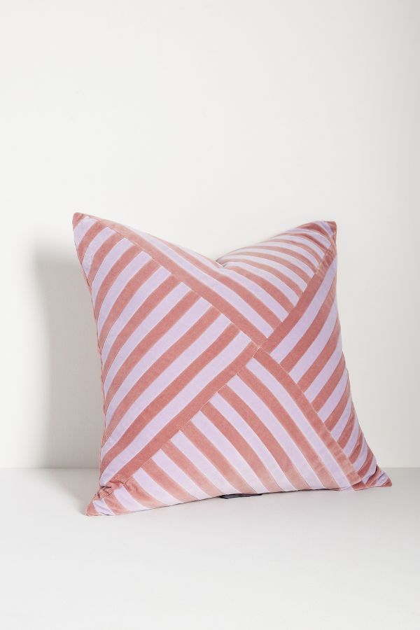 Slide View: 1: Christina Lundsteen Lily Cushion Cover