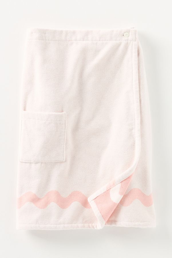 Slide View: 1: Maeve by Anthropologie Scalloped Sauna Towel