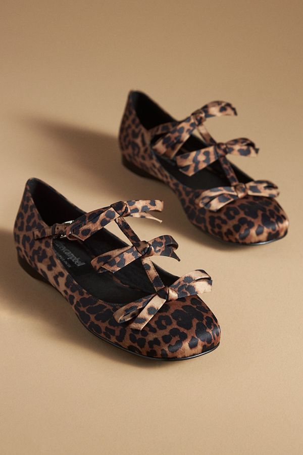 Slide View: 2: Jeffrey Campbell Guest Flats