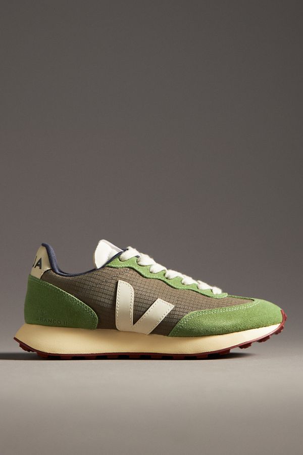 Slide View: 1: Veja Rio Branco II Sneakers