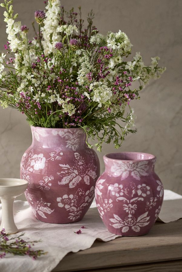 Slide View: 1: Mauve Floral Vase