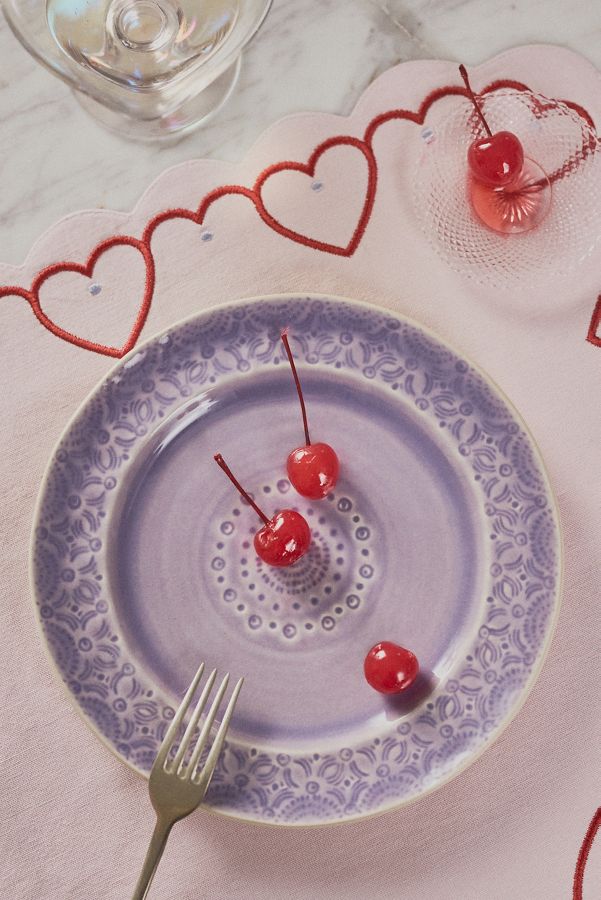 Slide View: 4: Cordelia Embroidered Heart Placemat