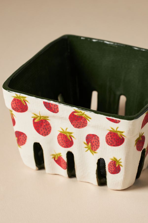 Slide View: 2: Fruta Stoneware Berry Basket