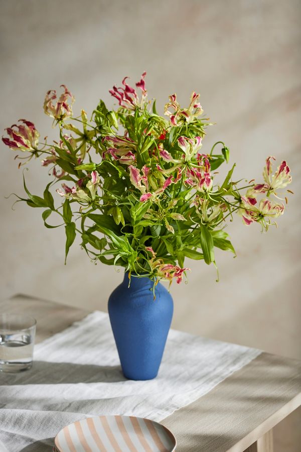 Slide View: 1: Fresh Gloriosa Lily Bouquet