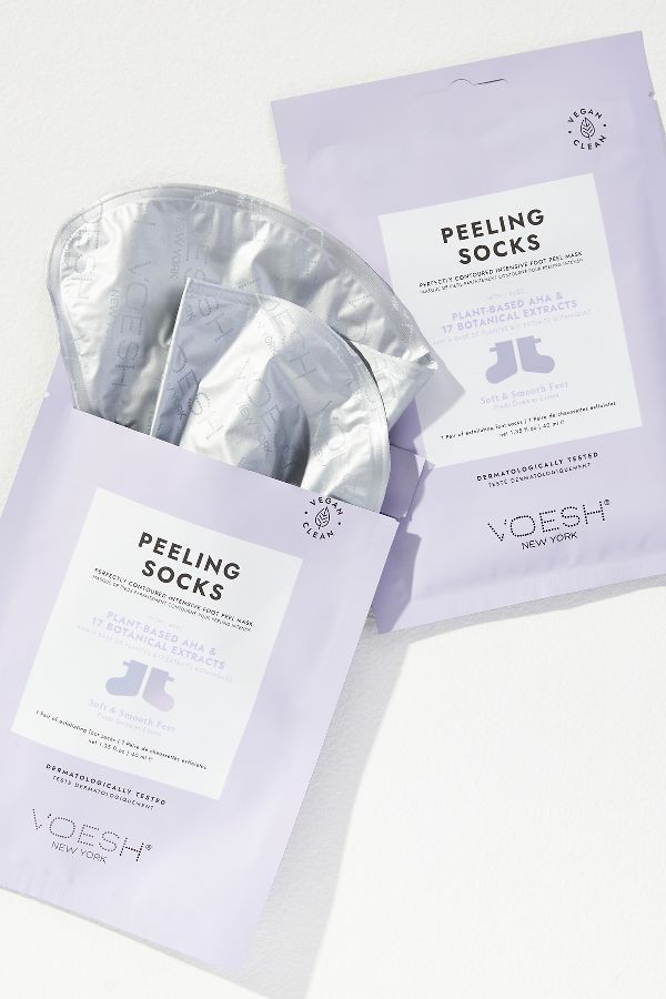 Slide View: 1: VOESH Peeling Socks Duo Gift Set