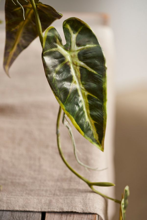 Slide View: 2: Faux Alocasia Spray