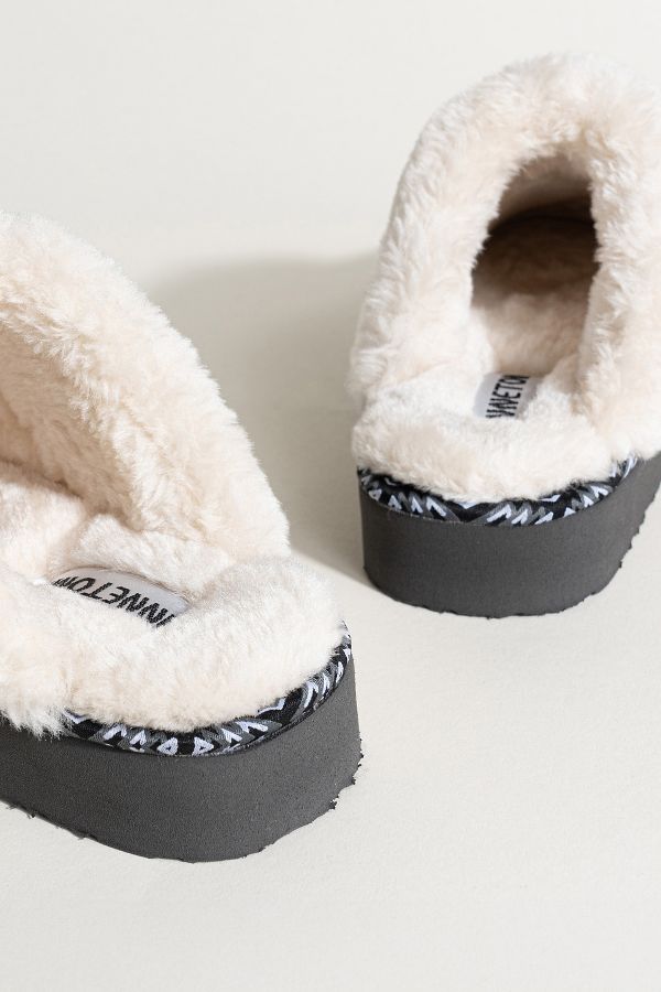 Slide View: 4: Minnetonka Cerise Slippers