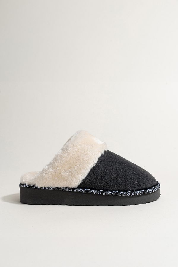 Slide View: 1: Minnetonka Cerise Slippers