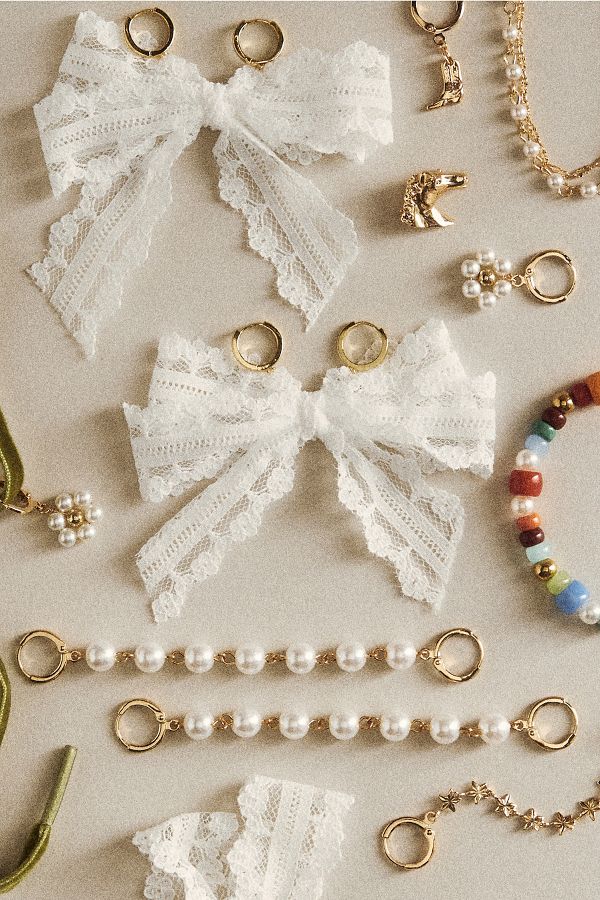 Slide View: 1: Lace Bow Shoe Charm Set