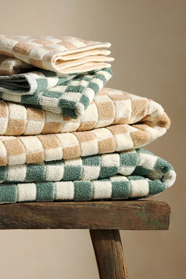 Slide View: 1: Slowtide Mate Bath Towel Collection