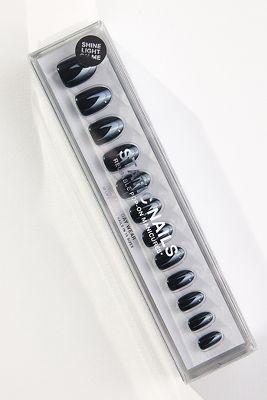 Static Nails Reusable Pop-On Manicure