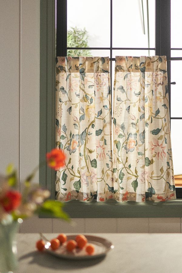 Slide View: 1: Hattie Cotton Floral Printed Café Curtains, Set of 2