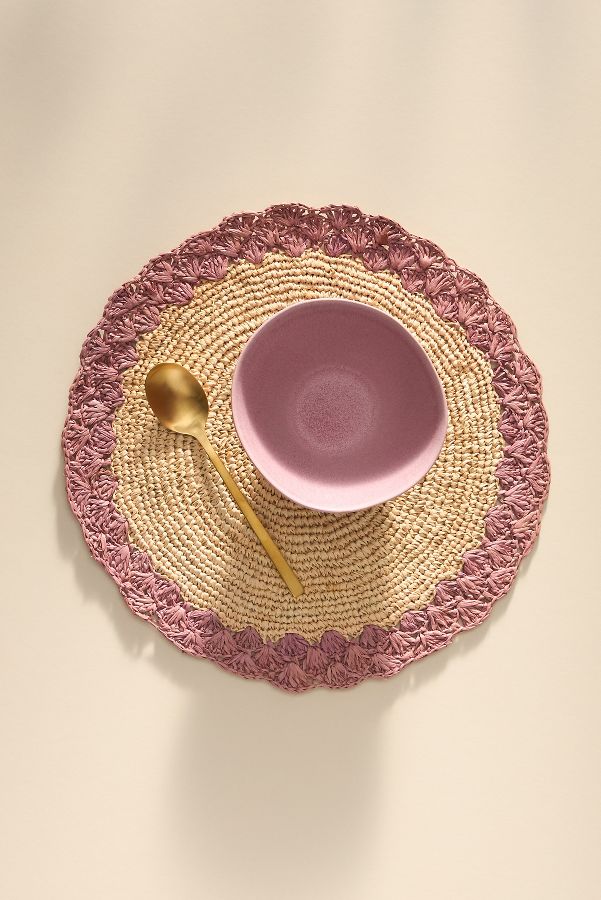 Slide View: 1: Handwoven Round Placemat