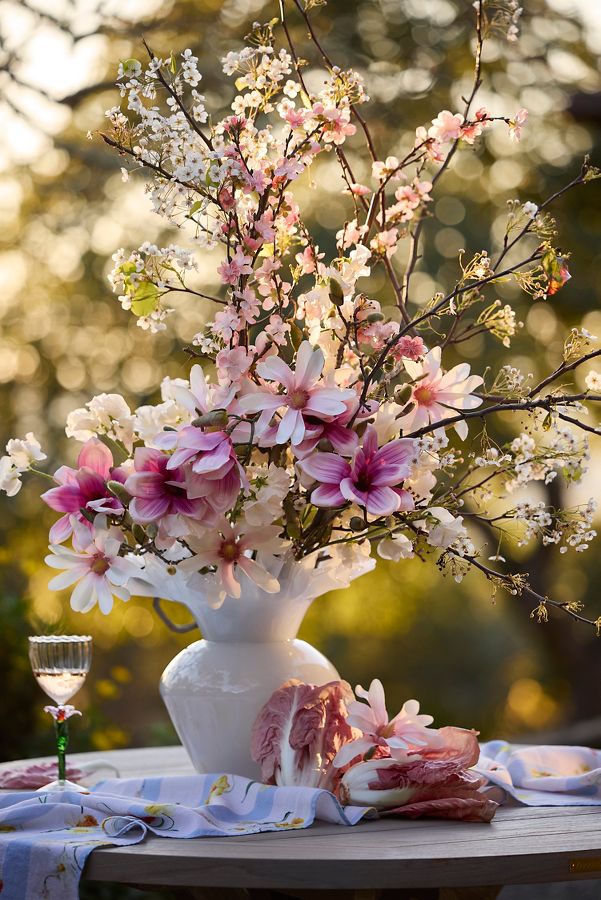 Slide View: 1: Ruffled Glass Bud Vase