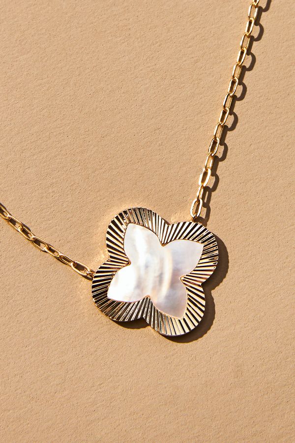 Slide View: 2: Stone Clover Necklace