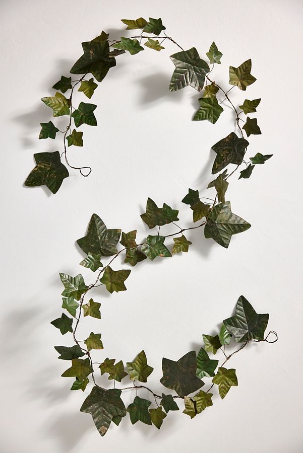 Slide View: 3: Ivy Leaves Iron Garland