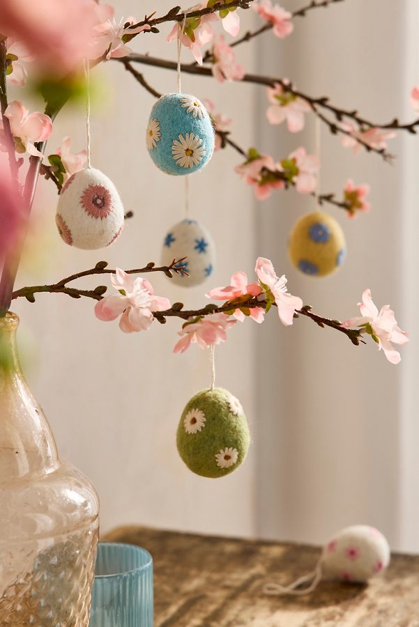 Slide View: 1: Felt Easter Egg Ornament Carton