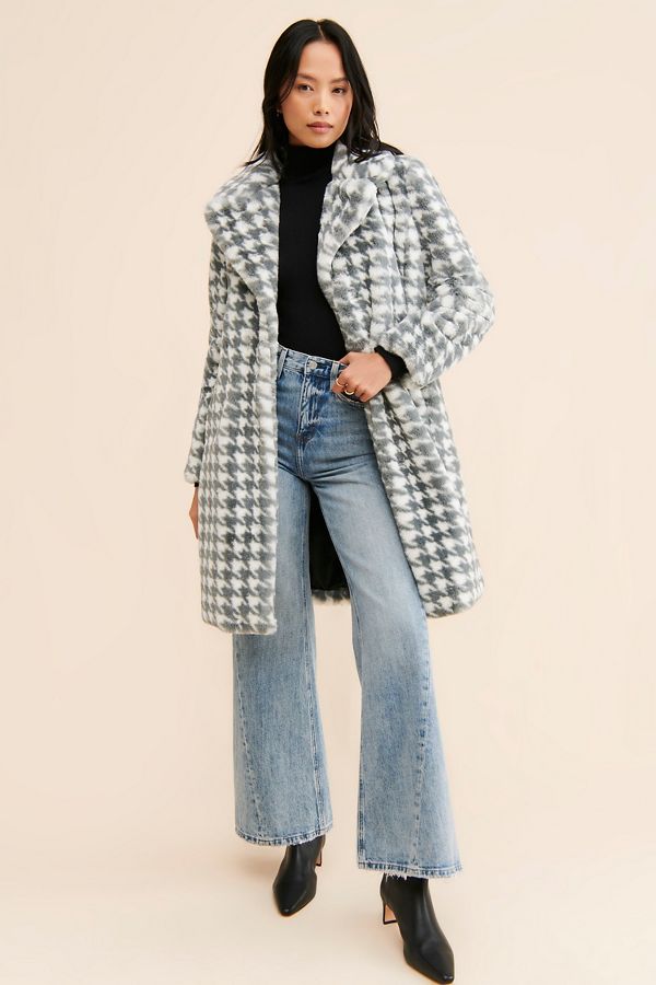 Slide View: 4: NVLT Houndstooth Printed Coat