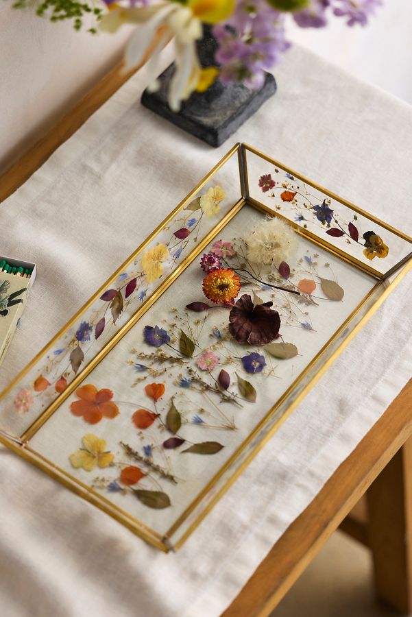 Slide View: 1: Pressed Floral Glass Tray