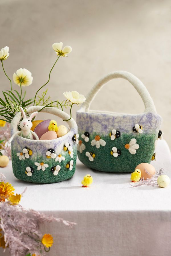 Slide View: 1: Felted Flower Basket