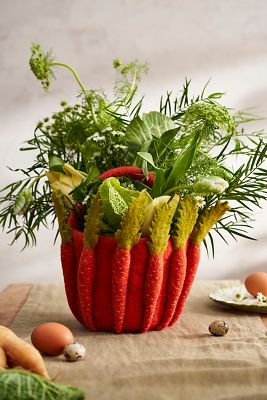 Felted Carrot Basket