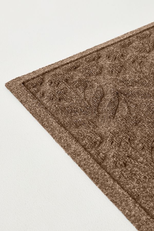 Slide View: 2: WaterHog® Iluka Doormat